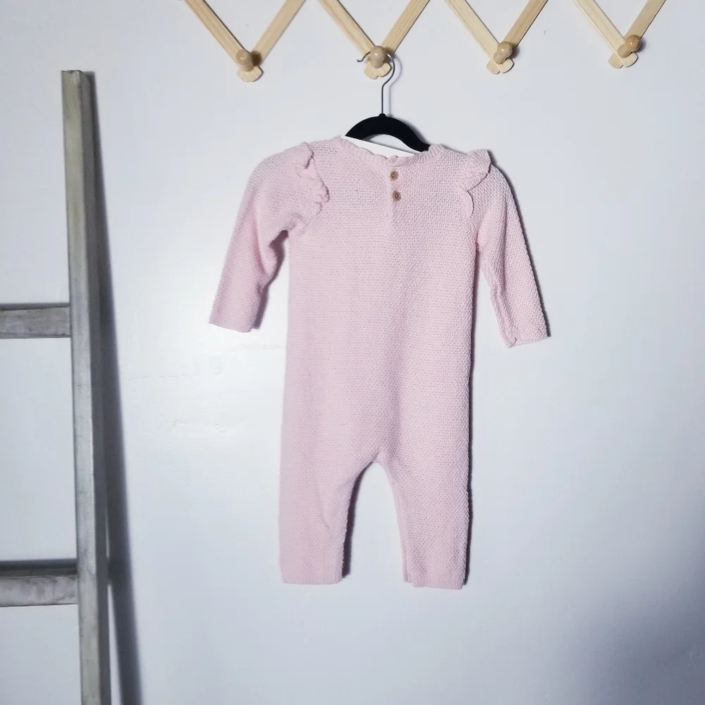 NWT MODERN MOMENTS GERBER KNIT ONESIE SIZE 6-9 MONTHS PINK WITH RUFFLES